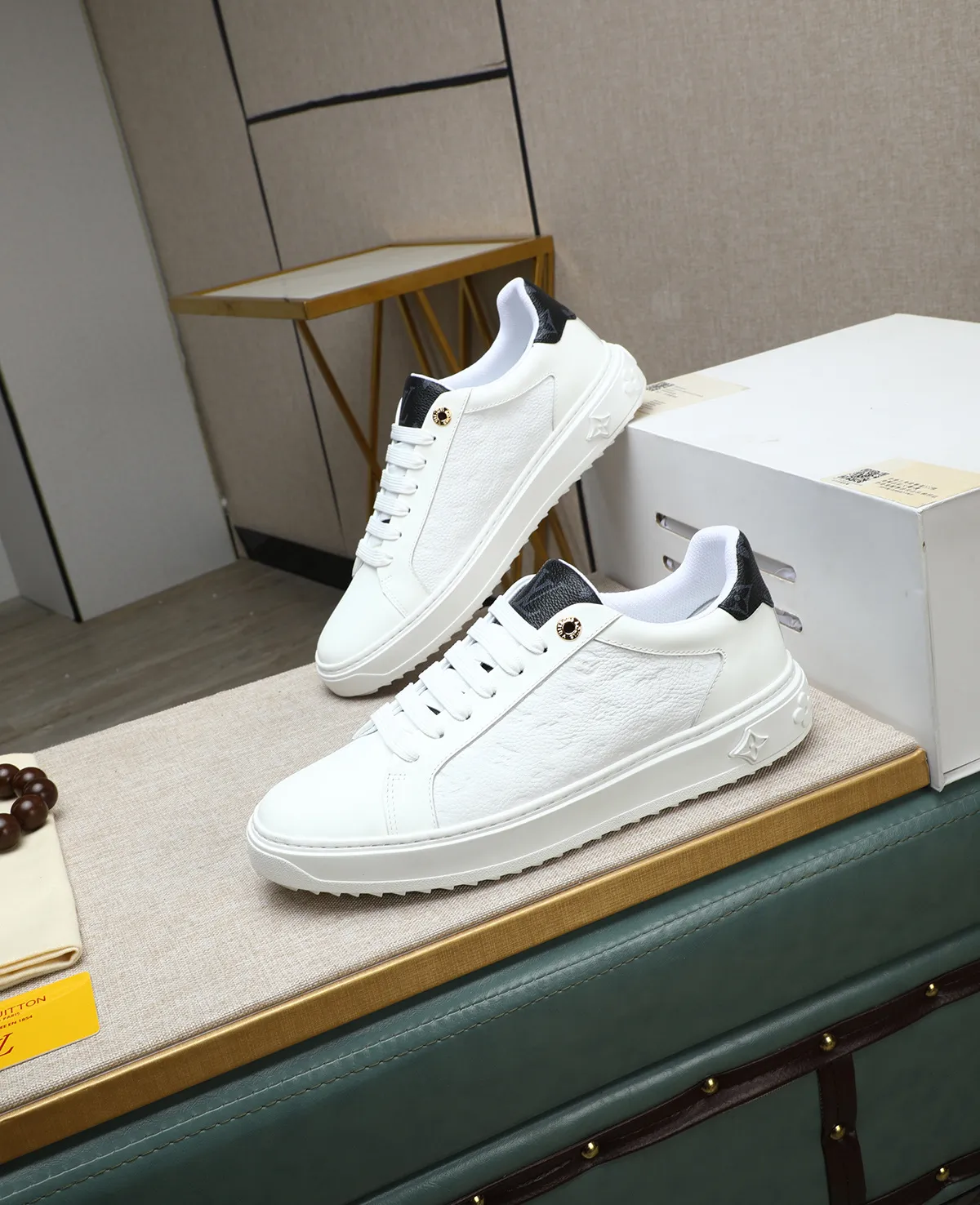 Men's men's shoes 💰540 📛📛(Niuli) high-end [LOUIS VUITTON] Louis Vuitton official website synchronized new products 👟Milan fashion catwalk style 🇰🇾🇰🇾LV family logo, celebrity style, a must-have for fashionistas ⚠️Top-layer calfskin ➕Cow leather lining ➕Mesh lining Official website original special outsole👞Number 38-44